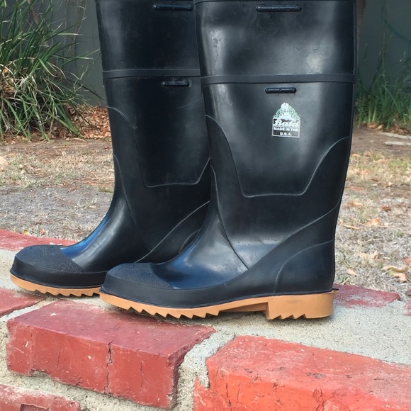 High water? No problem in your Bata Rubber Boots. - Picture 7 of 8